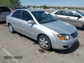2009 Kia Spectra EX z VIN KNAFE221295647610, wystawiony jako IAAI lot #42358753 z przebiegiem 220 168 mil mil oraz . Historia ofert i sprzedaży dostępna na DreamBid. Obrazek 1.