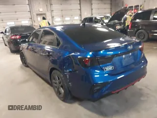 2021 Kia Forte GT-Line z VIN 3KPF34AD2ME330827, wystawiony jako IAAI lot #41967454 z przebiegiem 80 641 mil mil oraz . Historia ofert i sprzedaży dostępna na DreamBid. Obrazek 3.