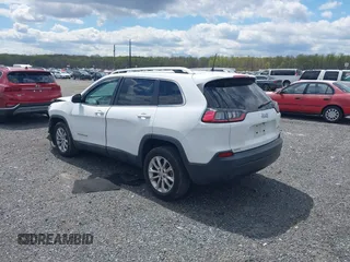 2019 Jeep Cherokee Latitude with VIN 1C4PJLCB4KD366405, listed as a IAAI auction lot 42018976 with 58,626 mi miles. Bid and sale history available at carsss.com. Image 3.