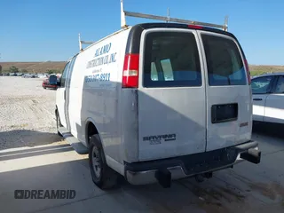 2016 GMC Savana Cargo with VIN 1GTW7AFF4G1904719, listed as a IAAI auction lot 42131849 with 121,700 mi miles. Bid and sale history available at carsss.com. Image 3.