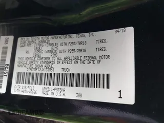 2018 Toyota Tundra 2WD SR5 with VIN 5TFEM5F12JX131561, listed as a IAAI auction lot 40731077 with 44,050 mi miles. Bid and sale history available at carsss.com. Image 9.