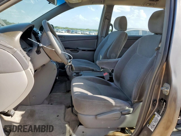 2005 Toyota Sienna CE with VIN 5TDZA23C05S374571, listed as a Copart auction lot 62144125 with 209,872 mi miles and Clean title. Bid and sale history available at DreamBid. Image 7.