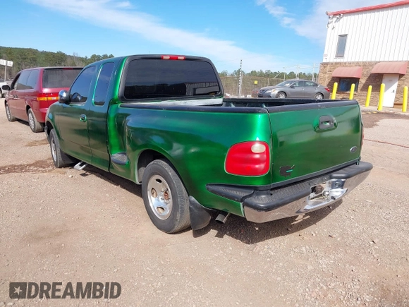 2001 Ford F-150 XL with VIN 2FTRX07WX1CA79197, listed as a IAAI auction lot 41655618 with 267,846 mi miles. Bid and sale history available at carsss.com. Image 3.