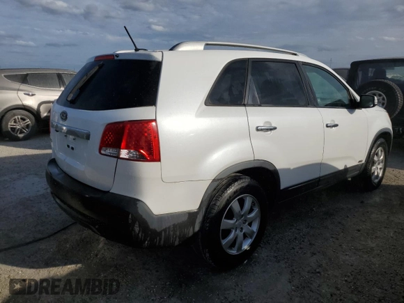 2011 Kia Sorento LX with VIN 5XYKTCA17BG135286, listed as a Copart auction lot 75340844 with 142,246 mi miles and Salvage Title. Bid and sale history available at carsss.com. Image 3.