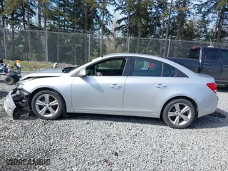 2015 Chevrolet Cruze LT with VIN 1G1PE5SB6F7247298, listed as a IAAI auction lot 41850387 with 83,640 mi miles. Bid and sale history available at carsss.com. Image 13.
