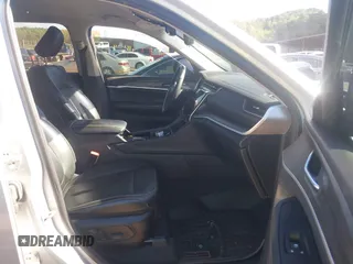 2022 Jeep Grand Cherokee Limited with VIN 1C4RJJBG6N8521334, listed as a IAAI auction lot 40955579 with 62,383 mi miles and . Bid and sale history available at DreamBid. Image 5.