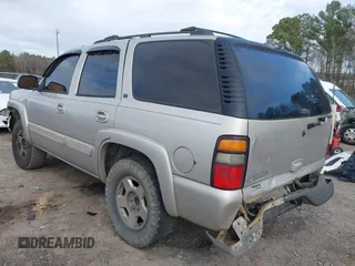 2006 Chevrolet Tahoe Z71 with VIN 1GNEK13Z66R107047, listed as a IAAI auction lot 41233093 with 272,734 mi miles. Bid and sale history available at carsss.com. Image 3.