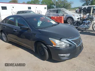2015 Nissan Altima S z VIN 1N4AL3AP6FC124781, wystawiony jako IAAI lot #42233672 z przebiegiem 80 774 mil mil oraz . Historia ofert i sprzedaży dostępna na DreamBid. Obrazek 1.