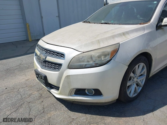 2013 Chevrolet Malibu LT with VIN 1G11E5SA6DF119224, listed as a IAAI auction lot 42047864 with 178,537 mi miles. Bid and sale history available at carsss.com. Image 6.