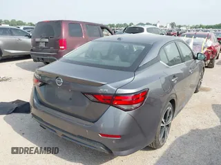 2021 Nissan Sentra SR z VIN 3N1AB8DV6MY219756, wystawiony jako IAAI lot #42257180 z przebiegiem 55 867 mil mil oraz . Historia ofert i sprzedaży dostępna na DreamBid. Obrazek 4.