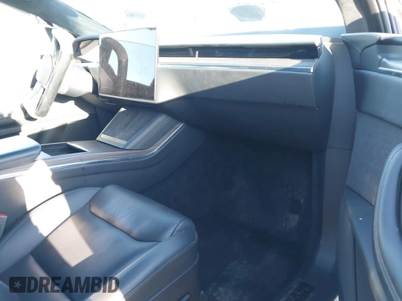 2022 Tesla Model X with VIN 7SAXCBE59NF364984, listed as a IAAI auction lot 41809256 with Not Provided miles and . Bid and sale history available at DreamBid. Image 5.
