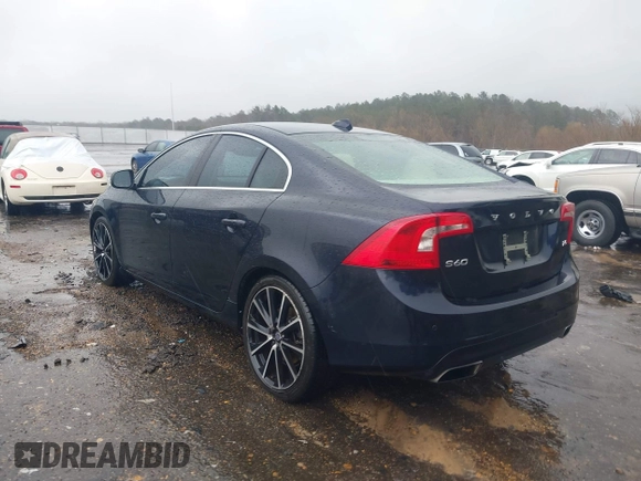 2016 Volvo S60 T5 Drive-E Premier with VIN YV126MFK5G2405660, listed as a IAAI auction lot 41716920 with 91,053 mi miles. Bid and sale history available at carsss.com. Image 3.