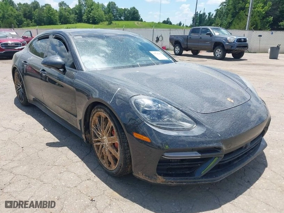 2017 Porsche Panamera Turbo with VIN WP0AF2A75HL152702, listed as a IAAI auction lot 39705001 with 1 mi miles. Bid and sale history available at carsss.com. Image 1.
