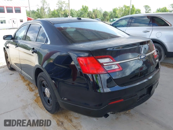 2013 Ford Police Interceptor z VIN 1FAHP2M81DG116904, wystawiony jako IAAI lot #42458831 z przebiegiem 120 614 mil mil oraz . Historia ofert i sprzedaży dostępna na DreamBid. Obrazek 3.