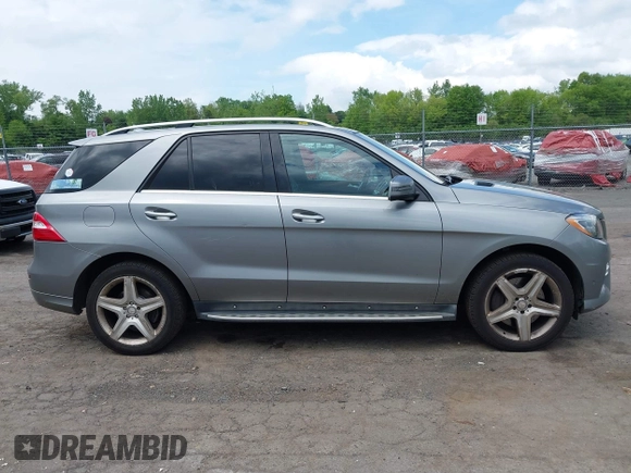 2013 Mercedes-Benz M 550 with VIN 4JGDA7DBXDA195653, listed as a IAAI auction lot 42261856 with 191,810 mi miles and . Bid and sale history available at DreamBid. Image 13.