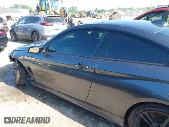 2015 BMW 4 Series 435i xDrive с VIN WBA3R5C51FK372044, выставлен на аукционе IAAI как лот 42564370 с пробегом 131 542 миль миль и . История ставок и продаж доступна на DreamBid. Изображение 14.