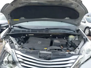 2015 Toyota Sienna LE AAS with VIN 5TDKK3DC6FS627672, listed as a IAAI auction lot 41900555 with 205,111 mi miles. Bid and sale history available at carsss.com. Image 10.