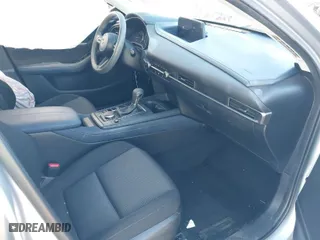 2020 Mazda CX-30 with VIN 3MVDMABL9LM102688, listed as a IAAI auction lot 41680270 with NaN miles. Bid and sale history available at carsss.com. Image 5.