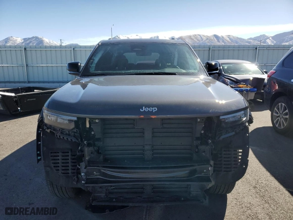 2025 Jeep Grand Cherokee Limited with VIN 1C4RJHBG8SC269958, listed as a Copart auction lot 46905845 with 951 mi miles and Salvage Title. Bid and sale history available at carsss.com. Image 5.