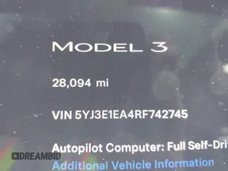 2024 Tesla Model 3 z VIN 5YJ3E1EA4RF742745, wystawiony jako IAAI lot #42085235 z przebiegiem 28 094 mil mil oraz . Historia ofert i sprzedaży dostępna na DreamBid. Obrazek 15.