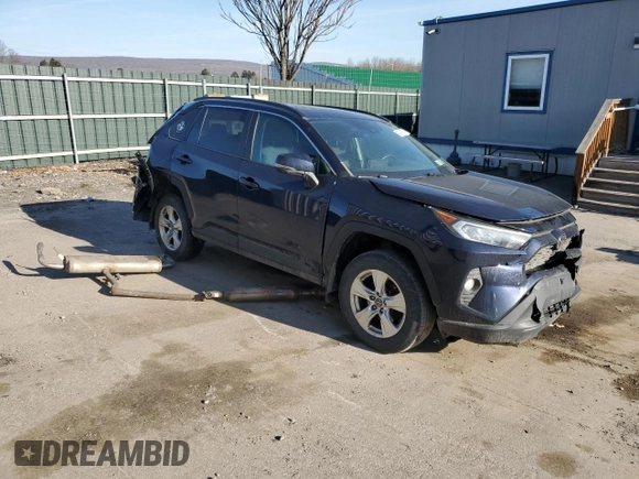 2019 Toyota RAV4 XLE with VIN 2T3P1RFV5KW055822, listed as a Copart auction lot 48483075 with 60,619 mi miles and Salvage Title. Bid and sale history available at DreamBid. Image 4.