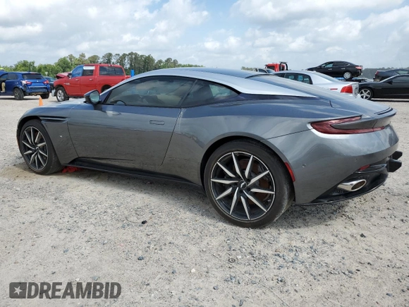 2017 Aston Martin DB11 z VIN SCFRMFAV2HGL00765, wystawiony jako Copart lot #55667215 z przebiegiem Nie podano mil oraz Nie do naprawy. Historia ofert i sprzedaży dostępna na DreamBid. Obrazek 2.