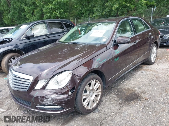2013 Mercedes-Benz E 350 Luxury z VIN WDDHF5KB7DA663228, wystawiony jako IAAI lot #42429426 z przebiegiem 169 457 mil mil oraz . Historia ofert i sprzedaży dostępna na DreamBid. Obrazek 6.