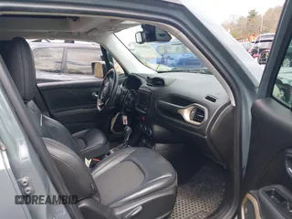 2017 Jeep Renegade Trailhawk z VIN ZACCJBCB5HPF24639, wystawiony jako IAAI lot #42041419 z przebiegiem 80 472 mil mil oraz . Historia ofert i sprzedaży dostępna na DreamBid. Obrazek 5.