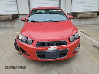 2012 Chevrolet Sonic LT z VIN 1G1JC5SH3C4217821, wystawiony jako Copart lot #51443435 z przebiegiem 95 851 mil mil oraz Nie do naprawy • Non repairable. Historia ofert i sprzedaży dostępna na DreamBid. Obrazek 5.
