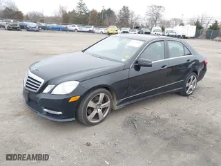 2013 Mercedes-Benz E-Class E 350 Luxury with VIN WDDHF8JB1DA738136, listed as a IAAI auction lot 41774836 with 181,846 mi miles. Bid and sale history available at carsss.com. Image 19.