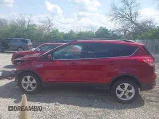 2016 Ford Escape SE with VIN 1FMCU0GXXGUB13165, listed as a IAAI auction lot 42094170 with 156,187 mi miles and . Bid and sale history available at carsss.com. Image 15.