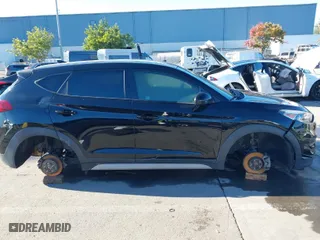 2018 Hyundai Tucson SEL with VIN KM8J3CA4XJU614171, listed as a IAAI auction lot 40980410 with 1 mi miles. Bid and sale history available at carsss.com. Image 13.