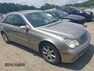 2007 Mercedes-Benz C 280 Luxury with VIN WDBRF92H77F907086, listed as a IAAI auction lot 42615911 with 215,496 mi miles and . Bid and sale history available at DreamBid. Image 1.