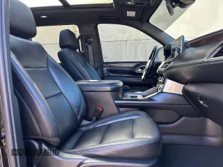 2021 Chevrolet Suburban LT z VIN 1GNSCCKD8MR416498, wystawiony jako Copart lot #49164615 z przebiegiem 116 463 mil mil oraz Czysty tytuł • Clean title. Historia ofert i sprzedaży dostępna na DreamBid. Obrazek 5.