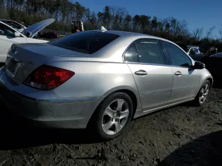 2005 Acura RL with VIN JH4KB16565C006773, listed as a Copart auction lot 42391075 with 203,355 mi miles and Salvage Title. Bid and sale history available at carsss.com. Image 3.