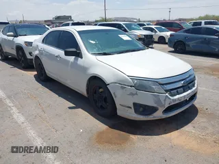 2010 Ford Fusion SE z VIN 3FAHP0HA5AR155436, wystawiony jako IAAI lot #42609440 z przebiegiem 195 977 mil mil oraz . Historia ofert i sprzedaży dostępna na DreamBid. Obrazek 1.