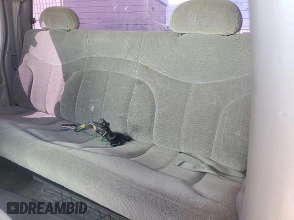 1999 GMC Sierra 1500 SLE z VIN 1GTEK19T7XE502407, wystawiony jako Copart lot #48602375 z przebiegiem 215 953 mil mil oraz Szkoda całkowita • Salvage title. Historia ofert i sprzedaży dostępna na DreamBid. Obrazek 10.