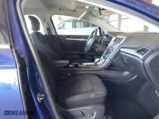2016 Ford Fusion SE with VIN 3FA6P0HD3GR333628, listed as a IAAI auction lot 41979329 with 183,984 mi miles. Bid and sale history available at carsss.com. Image 5.