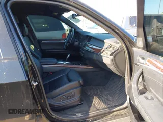 2008 BMW X5 4.8i z VIN 5UXFE83538LZ47110, wystawiony jako IAAI lot #42363158 z przebiegiem 217 820 mil mil oraz . Historia ofert i sprzedaży dostępna na DreamBid. Obrazek 5.