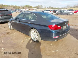 2015 BMW 5 Series 535i with VIN WBA5B1C58FG127959, listed as a IAAI auction lot 41571017 with 122,274 mi miles and . Bid and sale history available at carsss.com. Image 3.
