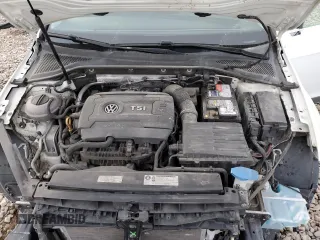 2017 Volkswagen Golf S с VIN 3VWH17AU7HM514346, выставлен на аукционе Copart как лот 85583424 с пробегом 114 859 миль миль и Списание • Salvage title. История ставок и продаж доступна на DreamBid. Изображение 13.