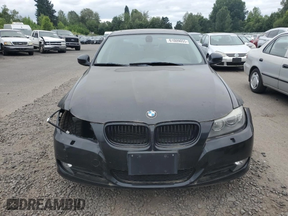 2011 BMW 3 Series 328i xDrive z VIN WBAPK5C59BA995157, wystawiony jako Copart lot #61009055 z przebiegiem 112 455 mil mil oraz Szkoda całkowita • Salvage title. Historia ofert i sprzedaży dostępna na DreamBid. Obrazek 5.