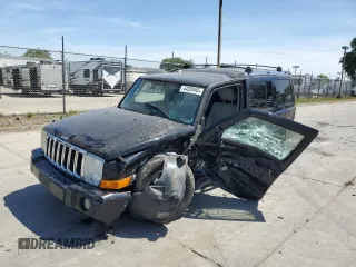 2007 Jeep Commander Limited z VIN 1J8HG58277C530114, wystawiony jako Copart lot #54209465 z przebiegiem Nie podano mil oraz Szkoda całkowita • Salvage title. Historia ofert i sprzedaży dostępna na DreamBid. Obrazek 1.