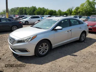 2015 Hyundai Sonata SE z VIN 5NPE24AF4FH171999, wystawiony jako Copart lot #58496765 z przebiegiem 170 760 mil mil oraz Szkoda całkowita • Salvage title. Historia ofert i sprzedaży dostępna na DreamBid. Obrazek 1.