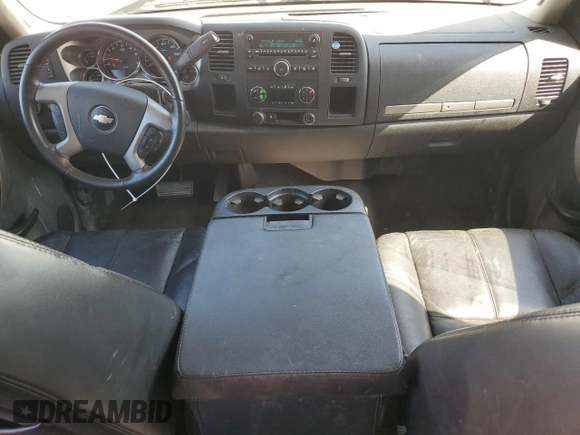 2010 Chevrolet Silverado 1500 LT with VIN 3GCRCSE03AG165766, listed as a Copart auction lot 52150475 with 132,253 mi miles and Salvage Title. Bid and sale history available at DreamBid. Image 8.