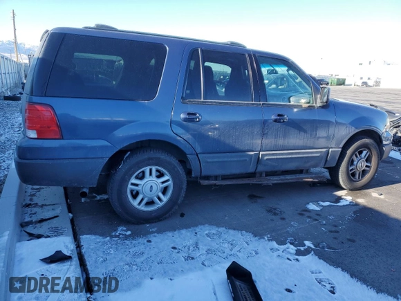 2004 Ford Expedition XLT with VIN 1FMPU16W24LB62877, listed as a Copart auction lot 88953725 with 154,748 mi miles and Salvage Title. Bid and sale history available at carsss.com. Image 3.