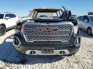 2022 GMC Sierra 1500 Limited Denali with VIN 3GTU9FEL9NG180644, listed as a Copart auction lot 81484654 with 0 mi miles and Non Repairable. Bid and sale history available at carsss.com. Image 5.