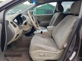 2011 Nissan Murano LE z VIN JN8AZ1MW1BW170225, wystawiony jako Copart lot #57682115 z przebiegiem 137 482 mil mil oraz Czysty tytuł • Clean title. Historia ofert i sprzedaży dostępna na DreamBid. Obrazek 7.