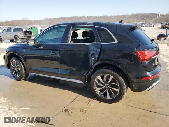 2023 Audi Q5 S line Premium Plus z VIN WA1EAAFY9P2018513, wystawiony jako Copart lot #47576785 z przebiegiem 44 580 mil mil oraz Szkody całkowita. Historia ofert i sprzedaży dostępna na DreamBid. Obrazek 2.