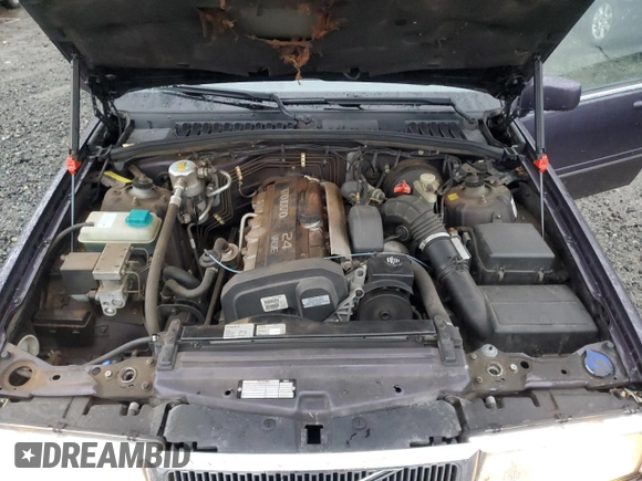 1995 Volvo 960 с VIN YV1KS9616S1059956, выставлен на аукционе Copart как лот 86760234 с пробегом 137 261 миль миль и Списание • Salvage title. История ставок и продаж доступна на DreamBid. Изображение 11.